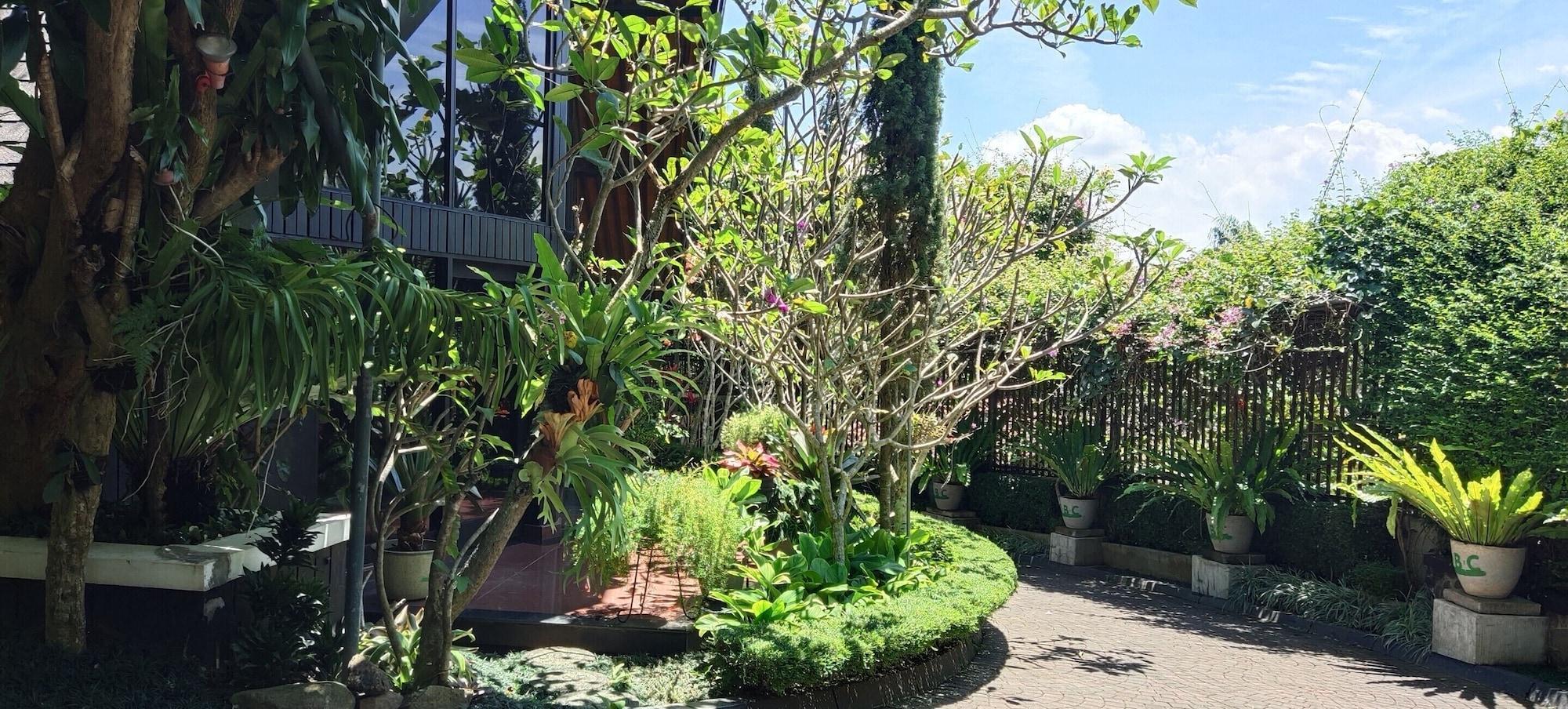 Obc Villa Bandung Luaran gambar